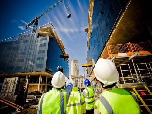 In the construction sector, the temperature of the employees will be measured before starting work between morning work and lunch