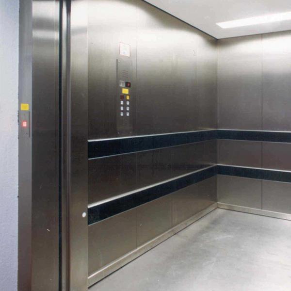 Mp Yener Cargo Elevator